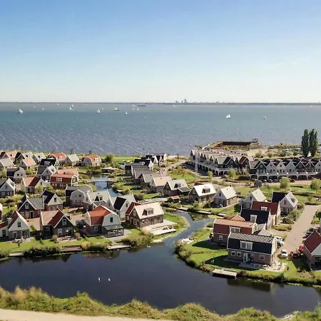 Detached Holiday On The Markermeer, Near Amsterdam Uitdam
